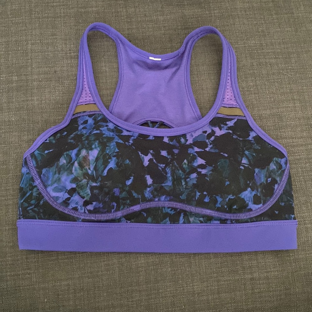 S lululemon sports bra